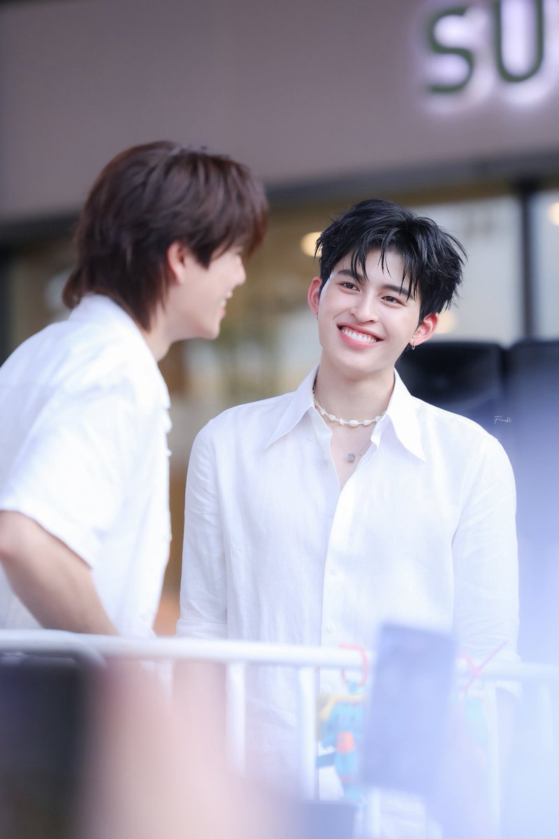 faazh ★ tweet media