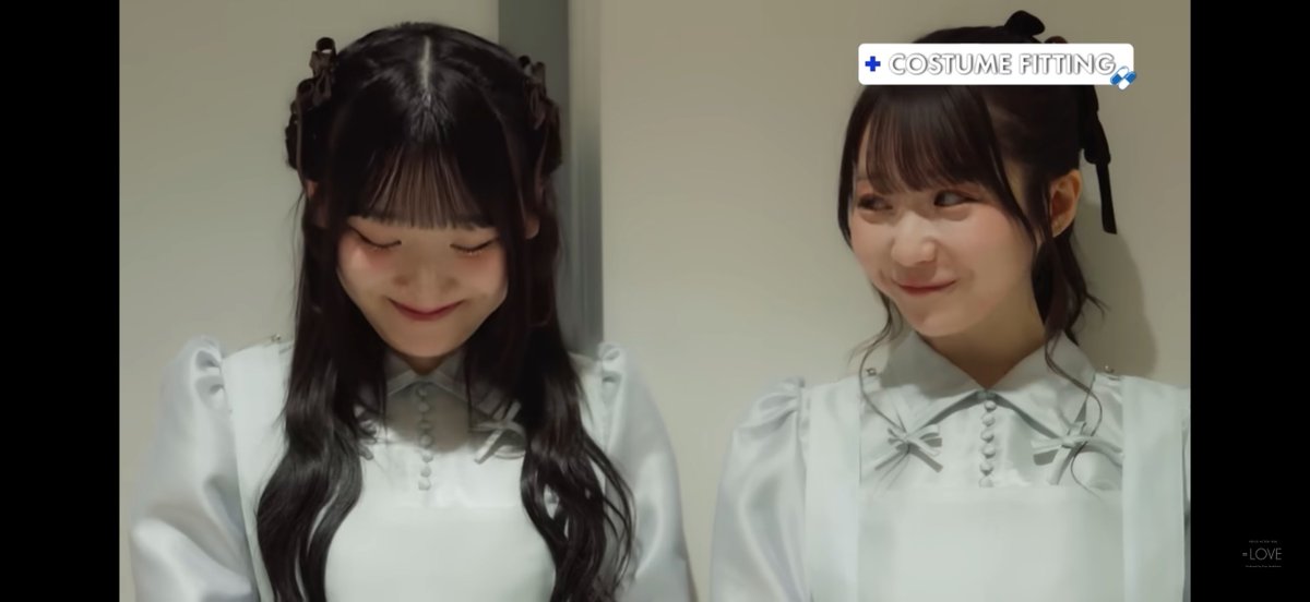 こまっこ tweet media