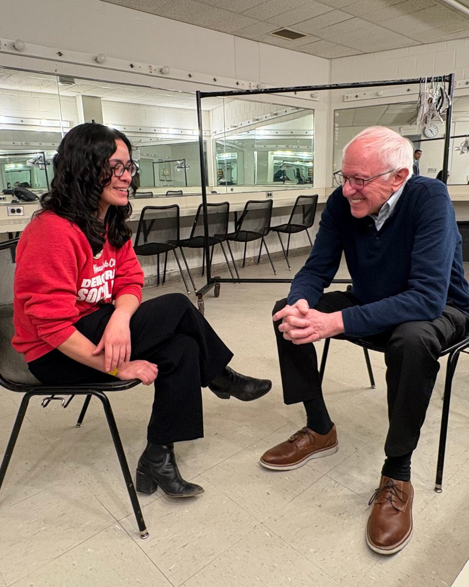 Claire Valdez tweet media