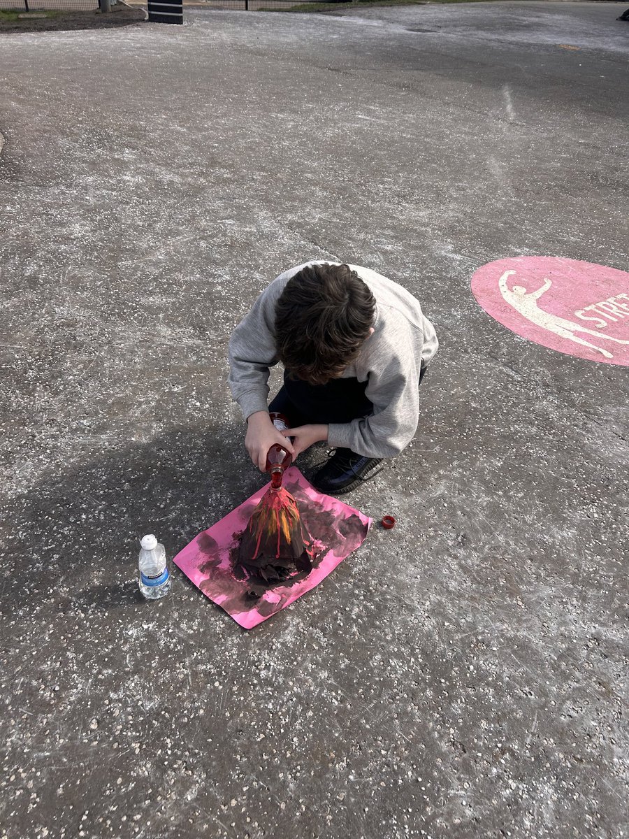 Mrs Burt & Room 10 tweet media