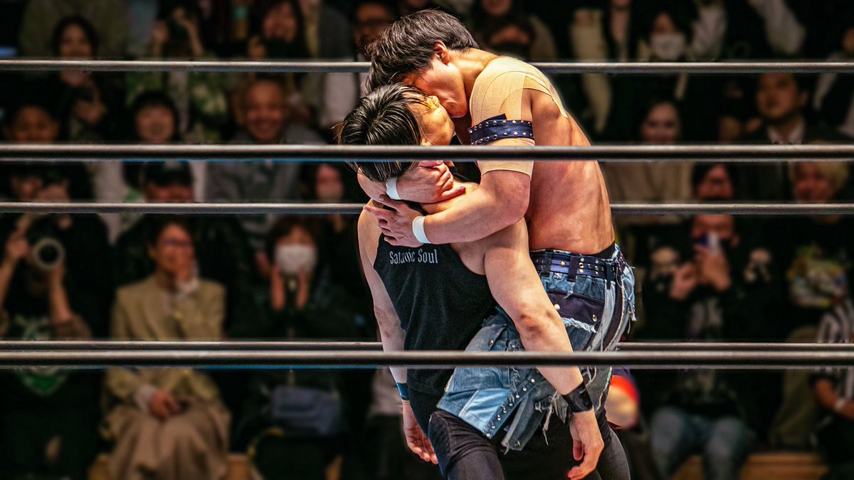 tokiMN_on's tweet image. 26.4.2 #njSG 後楽園

悪の連携でやっぱり乱入してきた
#SHO 選手を
ウイスキーキス成敗する
#YOH 選手！！！

これが見たかった

思い残すことしかない

(ベルト巻く姿を見たかったから)
(緊急決定の両国であの日の悔しさを晴らす日を期待していたから(
(ふたりがベルトを賭け闘いぬく姿を見たいから)