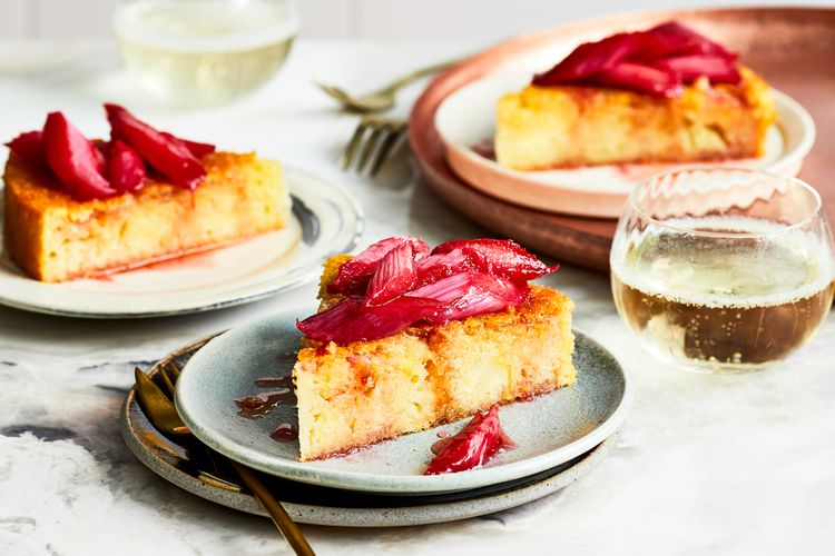 LakeHomesRealty's tweet photo. Indulge in the flavors of spring with fresh desserts that embrace the season's bounty! Discover delightful recipes perfect for lakeside living and sunny days ahead. 👉https://t.co/e9epIYpW4J
#SpringDesserts #FreshFruits #SeasonalSweets #LakeLife #TasteOfSpring https://t.co/072wJUQOmS