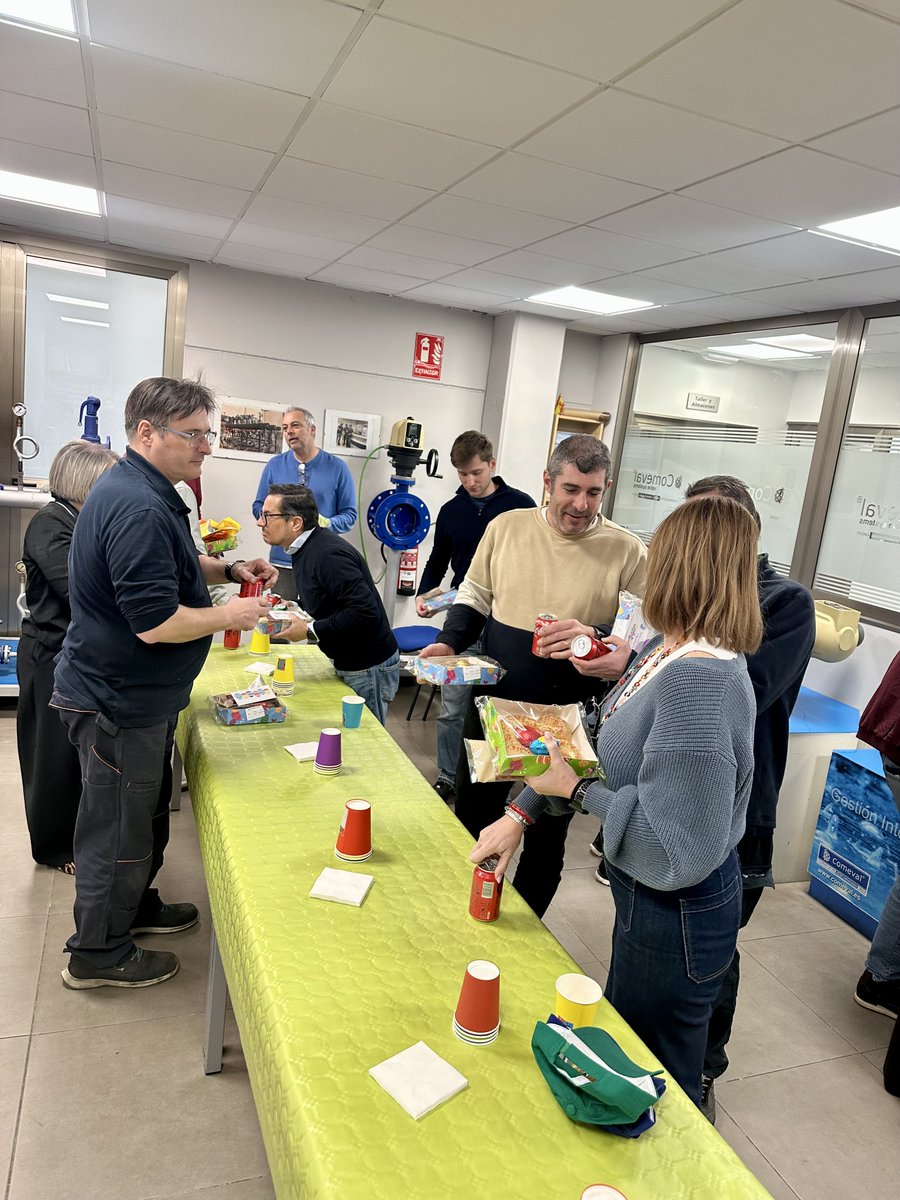 COMEVAL's tweet photo. ¡La Pascua ya ha llegado a Comeval Valve Systems ! 

En Comeval Valve Systems creemos que los mejores proyectos nacen de un equipo unido. Por eso, hoy hemos hecho una pequeña pausa en nuestra jornada para reunirnos y compartir una de nuestras tradiciones.

#ComevalValveSystems https://t.co/Y4DfmfM30A