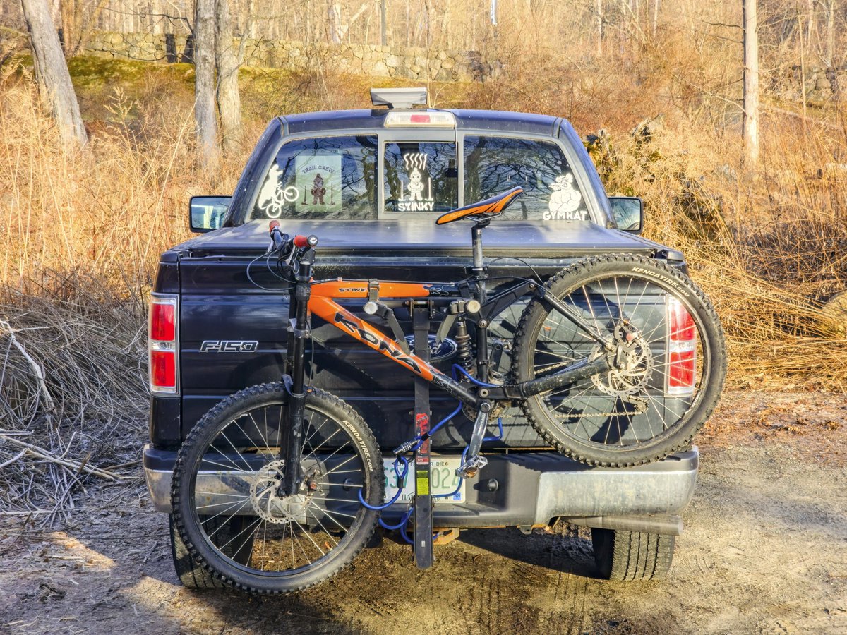 Stinky Caveman tweet media