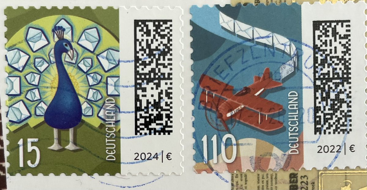 Denis B_land tweet media