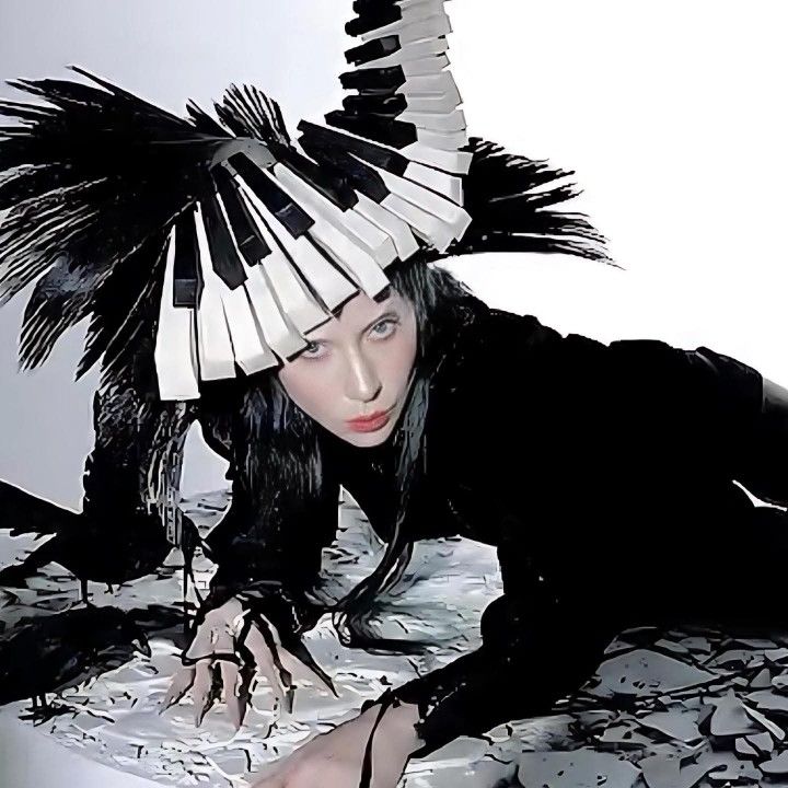 𝙇𝙪𝙘𝙖𝙨🪞 tweet media