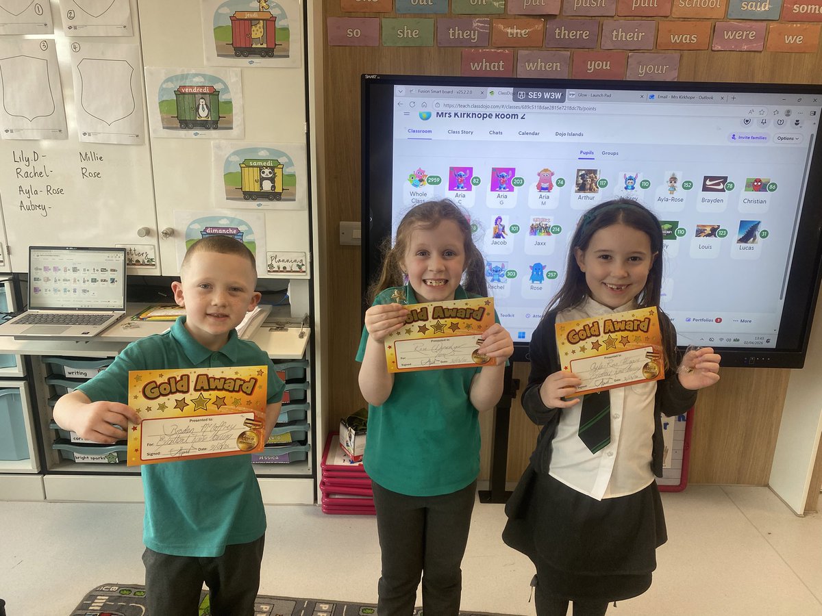 Mrs Kirkhope & R2 tweet media