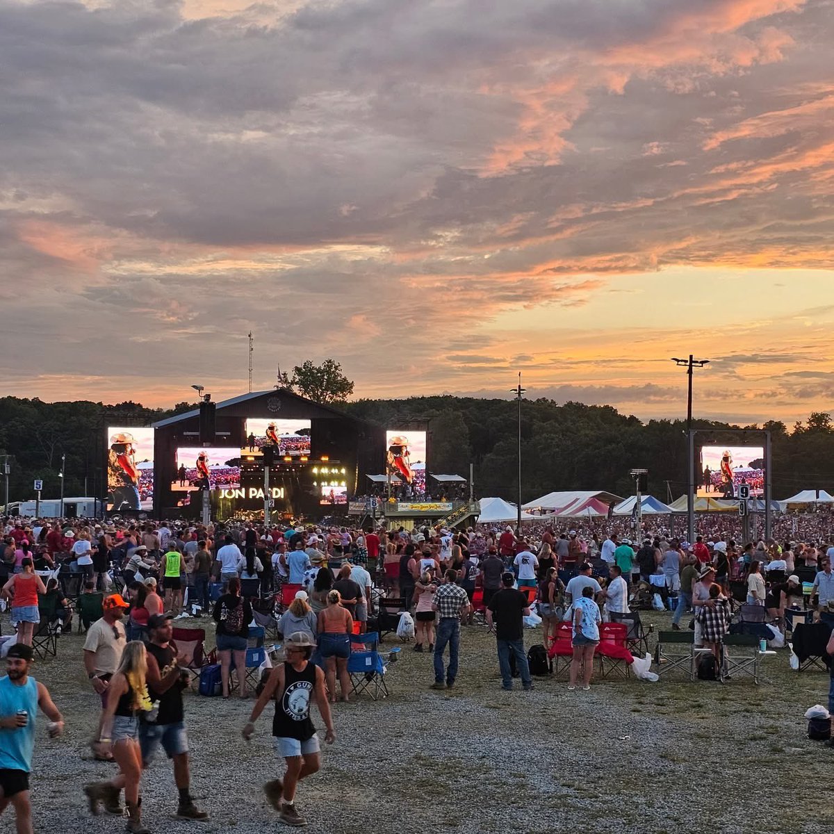 CC Exchange Gates tweet media