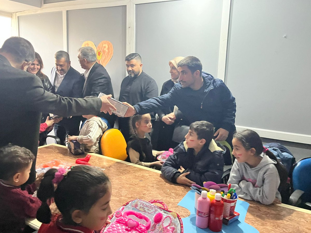 akgncsehitkamil's tweet photo. İlçe Başkanımız Sn. İsmail GÜLER, İlçe Kadın Kolları Başkanımız Yasemin KARACA ERSÖZ, Teşkilat Başkanımız Sn. İbrahim ÖZDEMİR ve Teşkilat Mensuplarımız ile birlikte;

Otizim Farkındalık günü münasebetiyle Lider Rehabilitasyon merkezi otizimli özel kardeşlerimize ziyaret gerçekleştirdik. Otizmli kardeşlerimizle geçirdiğimiz bu güzel anlar, en kıymetli hatıralarımızdan biri oldu.

@avyusufibis
@abdulhamitgul 
@ferdisenel25
@fmfedaioglu 
@FatmaSahin 
@avmustafadurmus 
@ismailguler027
@umutymz 
@avyaseminkaraca 
@bese_yakup
@AKPartiG_Antep 
@AKGenclikGM