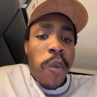 ⁷⁷👨🏾💻🏦 tweet media