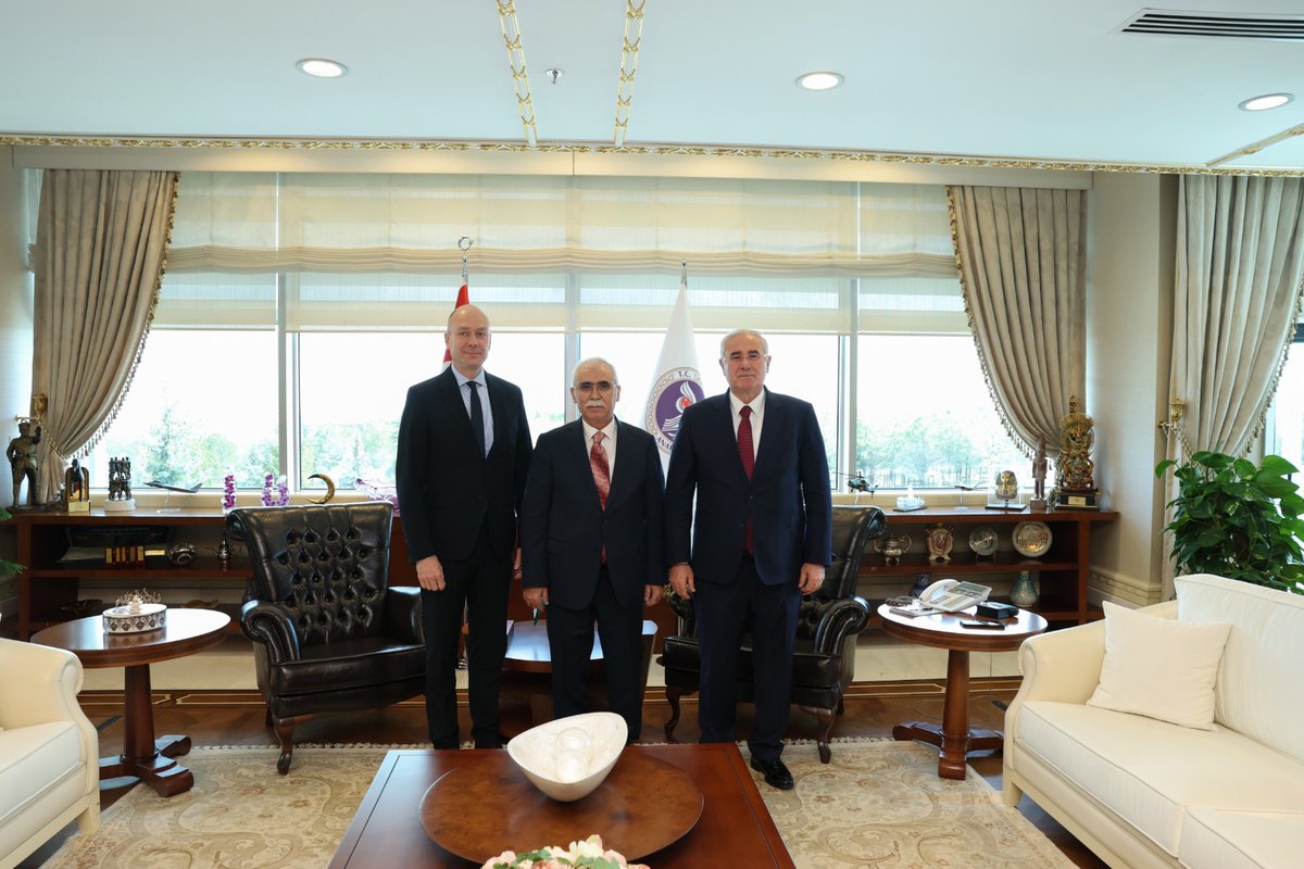 Anayasa Mahkemesi tweet media