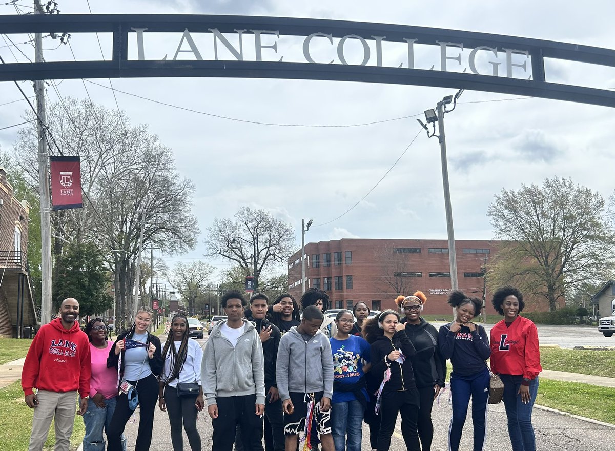 #ClassOf2027 visited our neighbors at <a href="/thelanecollege/">Lane College</a> today for a campus tour and lunch on campus! #FutureSoBright <a href="/RamonicaD/">Ramonica S. Dorsey</a> <a href="/ap_baker1/">Broderick L. Baker, Ed.S.</a> <a href="/JMCSchools/">Jackson-Madison County Schools</a>