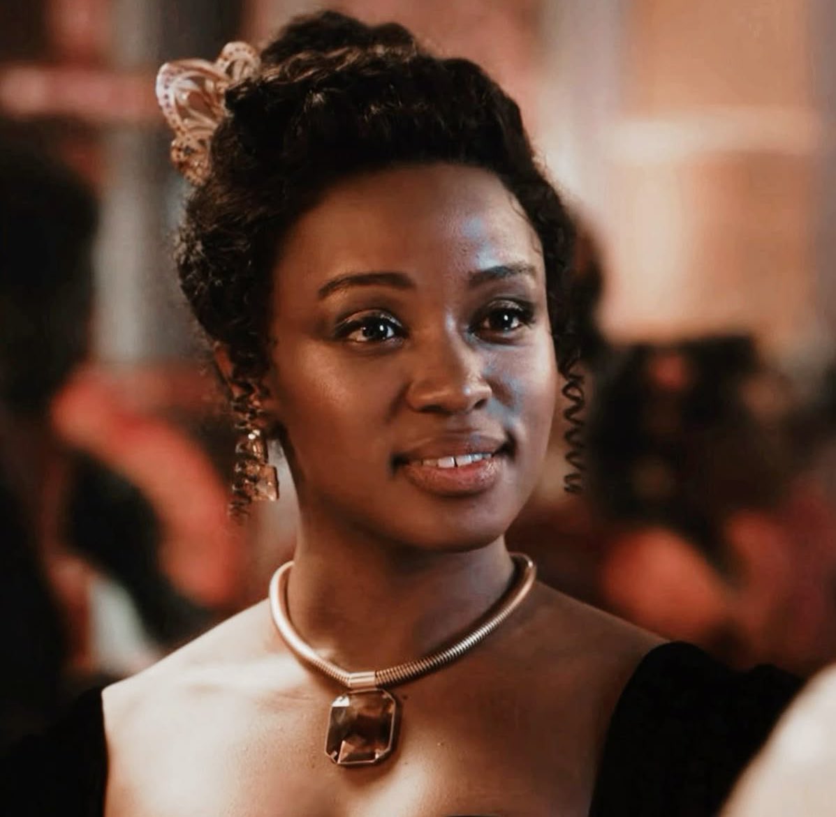 mila 🏰 franchaela S5! tweet media