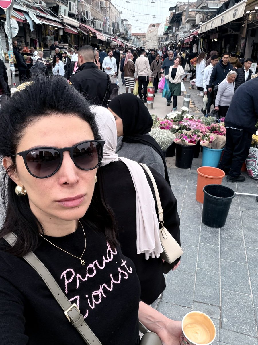 Rawan Osman روان عثمان tweet media