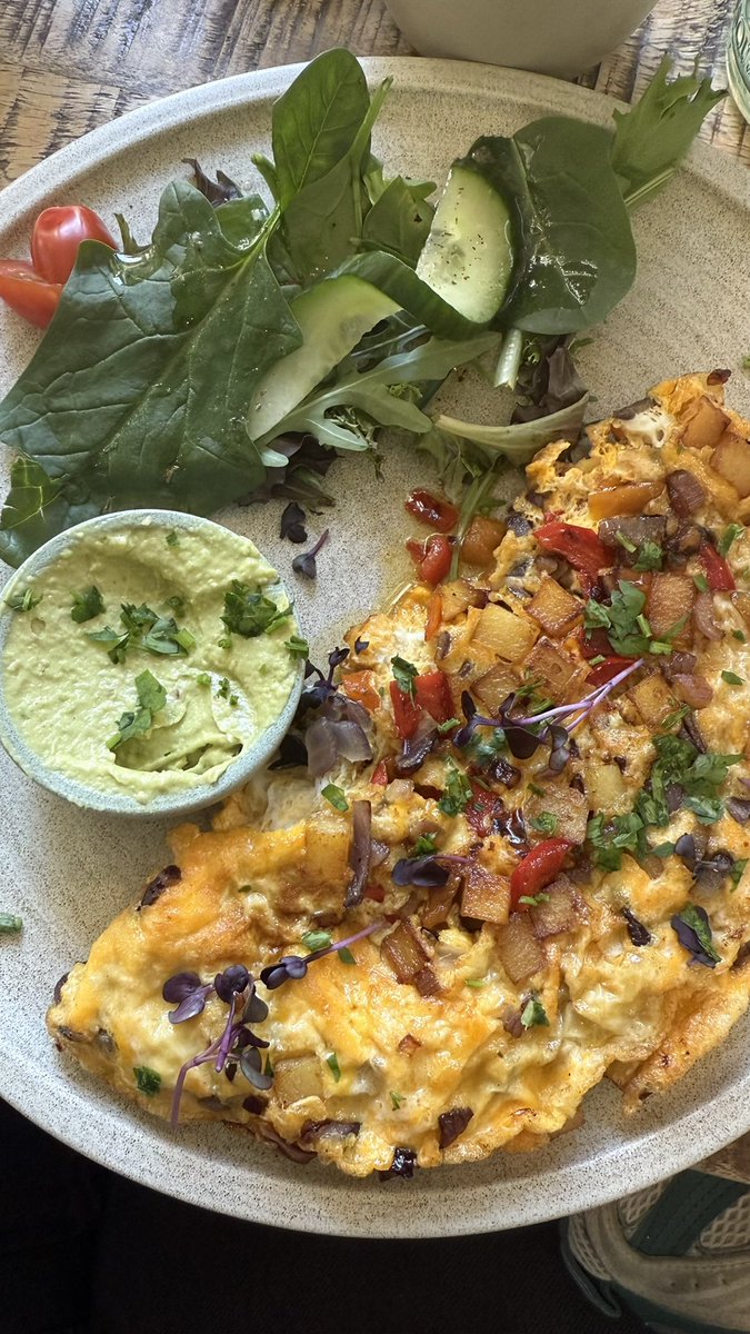 lara⋆˚꩜。 tweet media