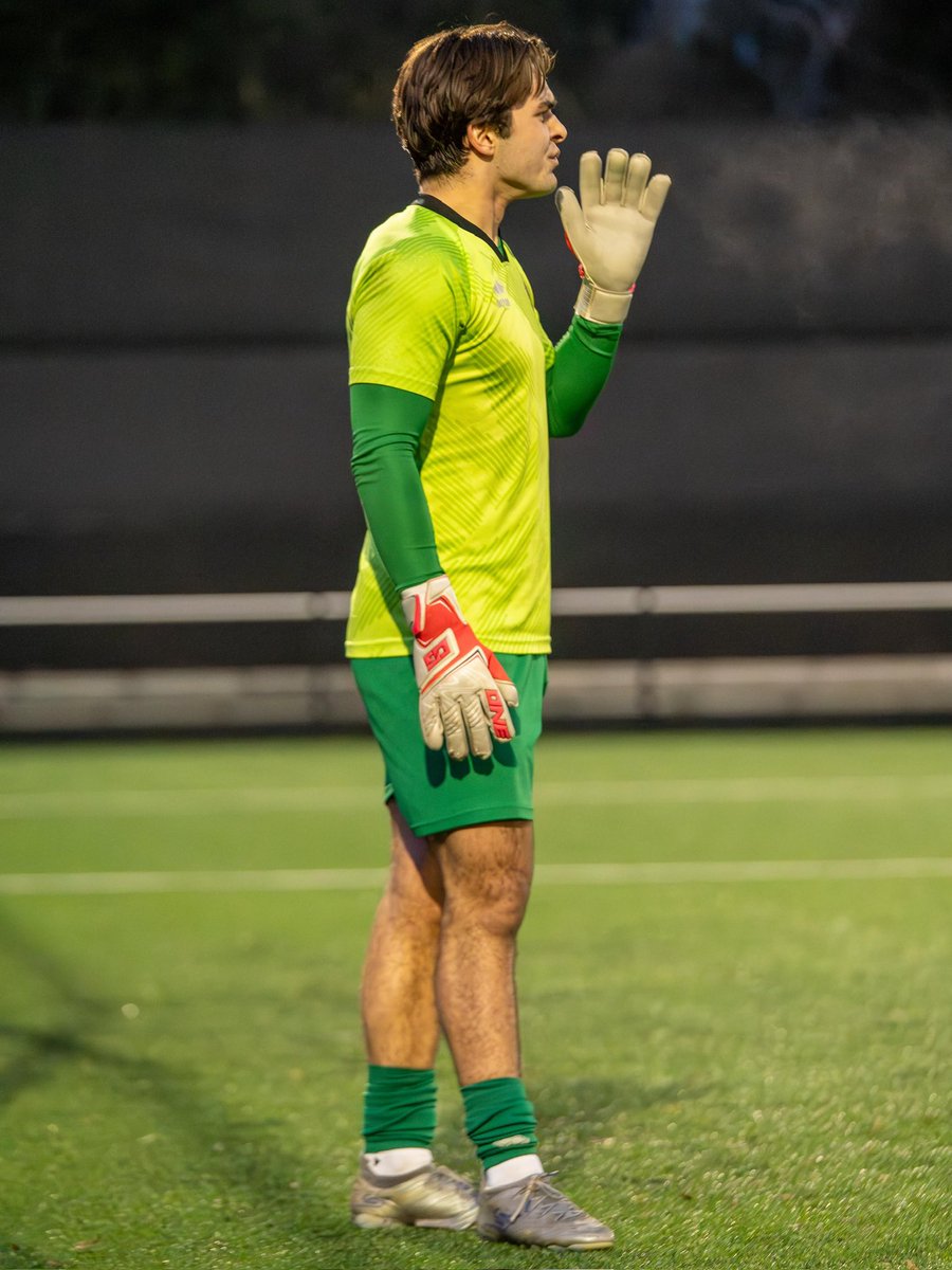 Henry Jones tweet media