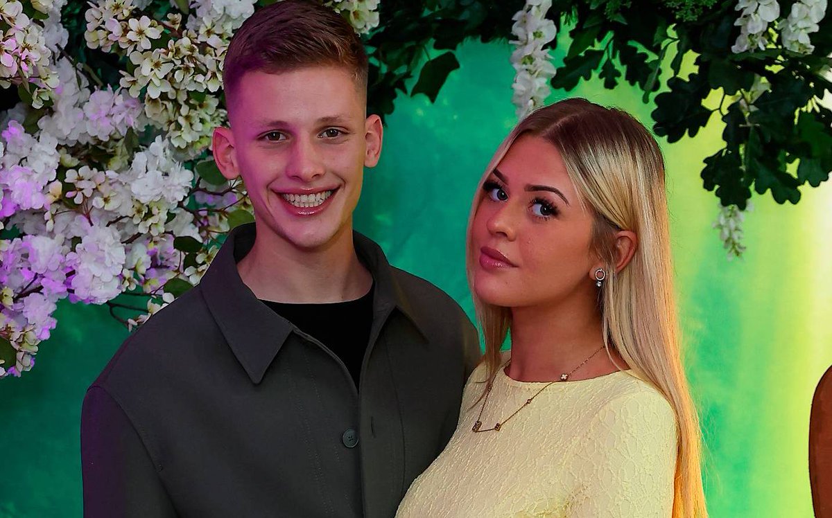 dailystar's tweet photo. Freddy Brazier 'splits from girlfriend days after she gave birth to first child' #freddybrazier #pregnancy https://t.co/juJ3jOP3fN https://t.co/YdpxRDfHSa