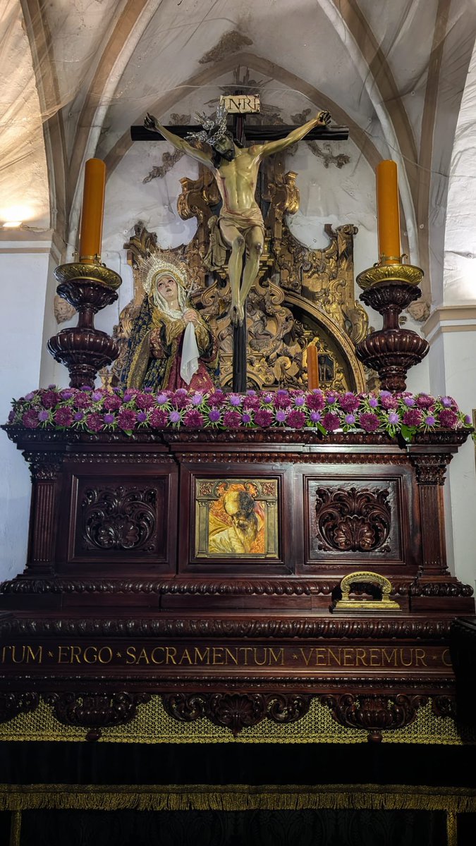 alvaro__ug's tweet photo. Todo dispuesto en Santa María. Mañana es Viernes Santo. 

@HdadMilagros https://t.co/S9PfXfwrlI