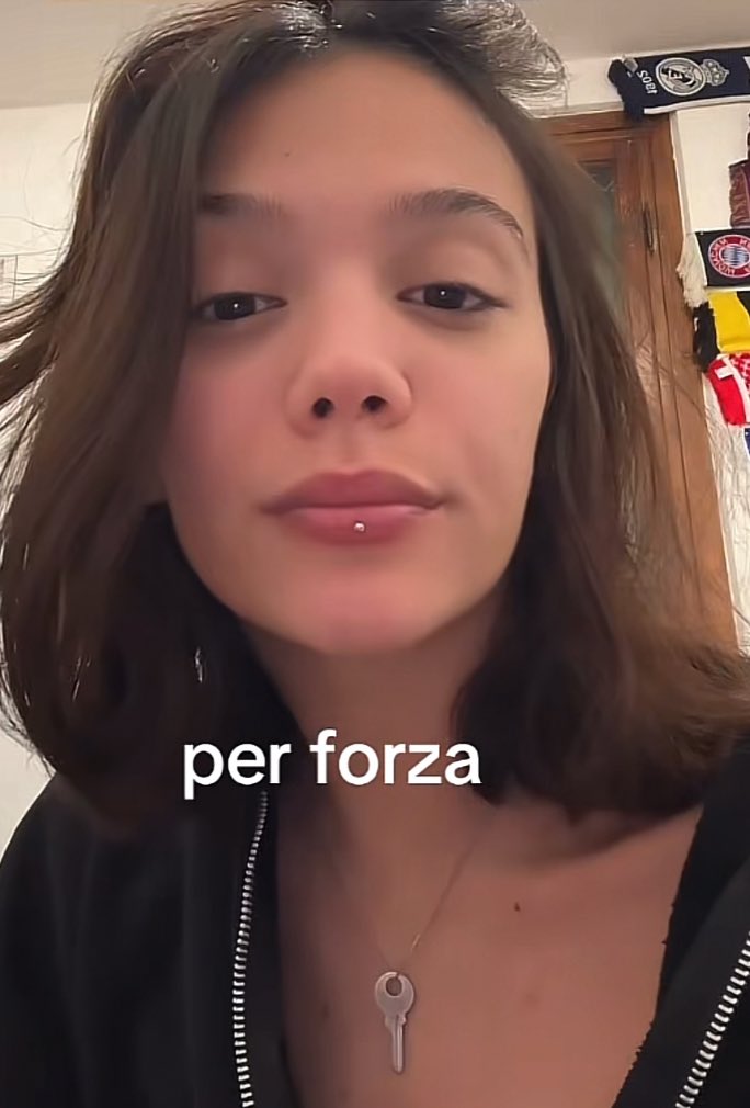 ItsChiara_9's tweet photo. una visione celestiale https://t.co/5WrLkNjzJQ