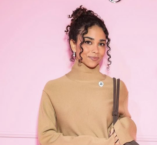 laetitia hollard updates tweet media