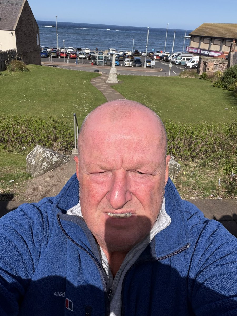 lee major 🥊⚽️🍺🎸 tweet media