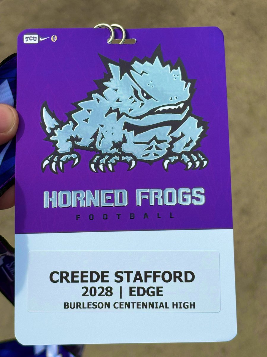 Creede_Stafford's tweet image. Had a spectacular time at TCU today💪 @ZacharyLamp @AbrahStaff1334 @CHSSpartanFB @TCUFootball @bobwager31 #bringit #agtg “We'll fight 'em until hell freezes over, then we'll fight 'em on the ice." -Coach Meyer