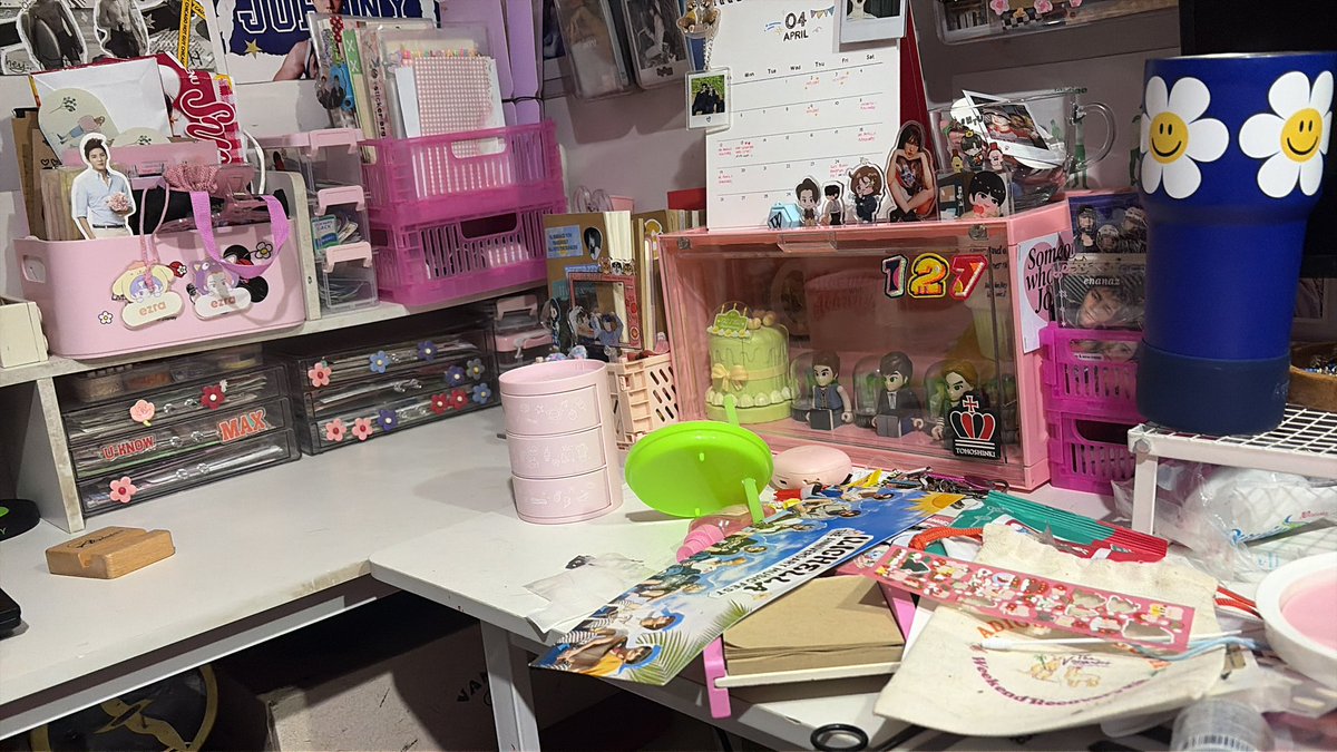 ezra 🩵 d-30 tweet media