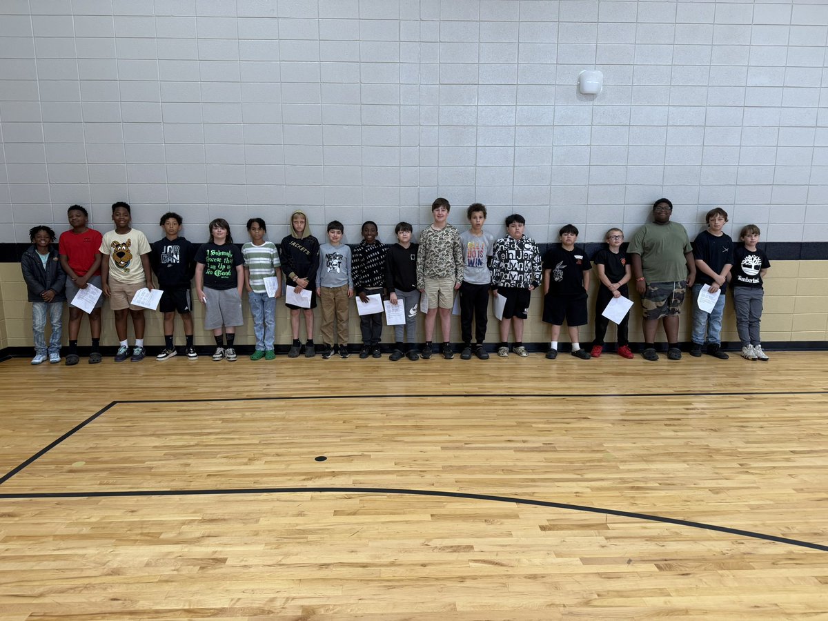 CoachFendley75's tweet image. Great day at Van Wert Elementary meeting with our future 5th grade Yellow Jackets about spring practice. #GoJackets
#TogetherWeSwarm