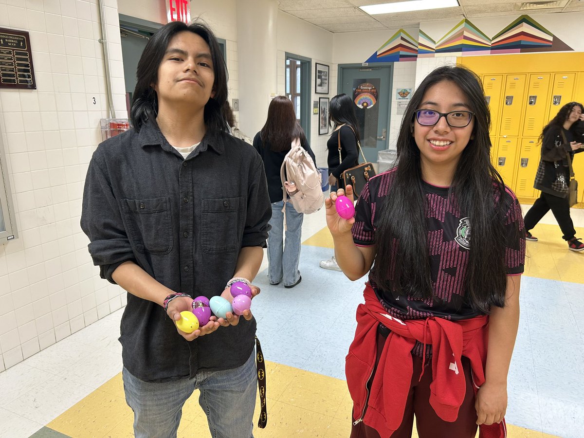 Middle College HS tweet media