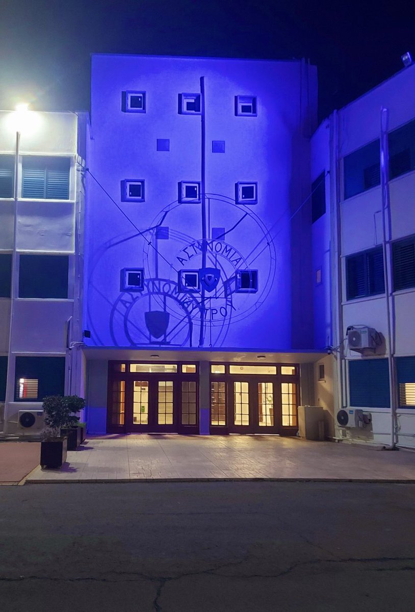 ΒρυκολακόσαυΡοζ tweet media