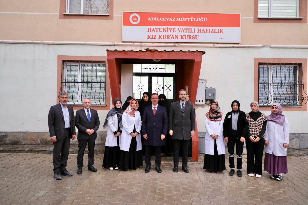 Bitlis Valiliği tweet media