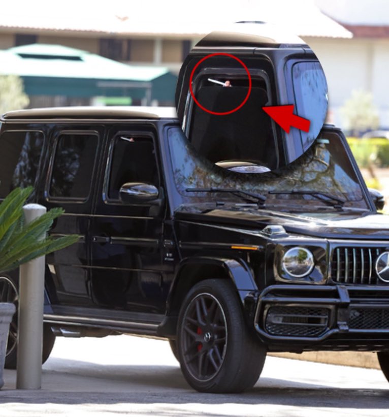 UpdateCharts tweet media