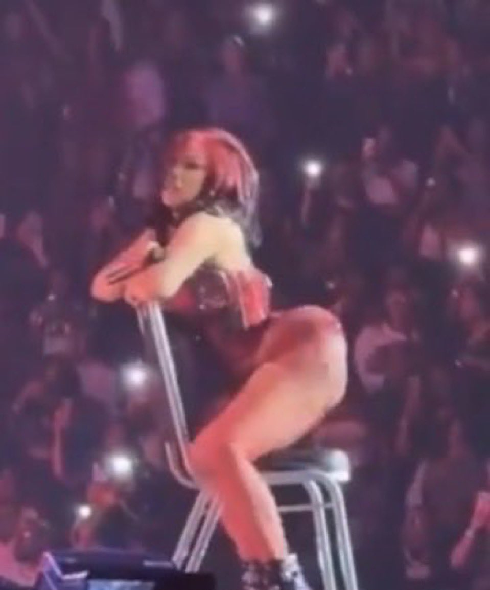 cardi b fan tweet media