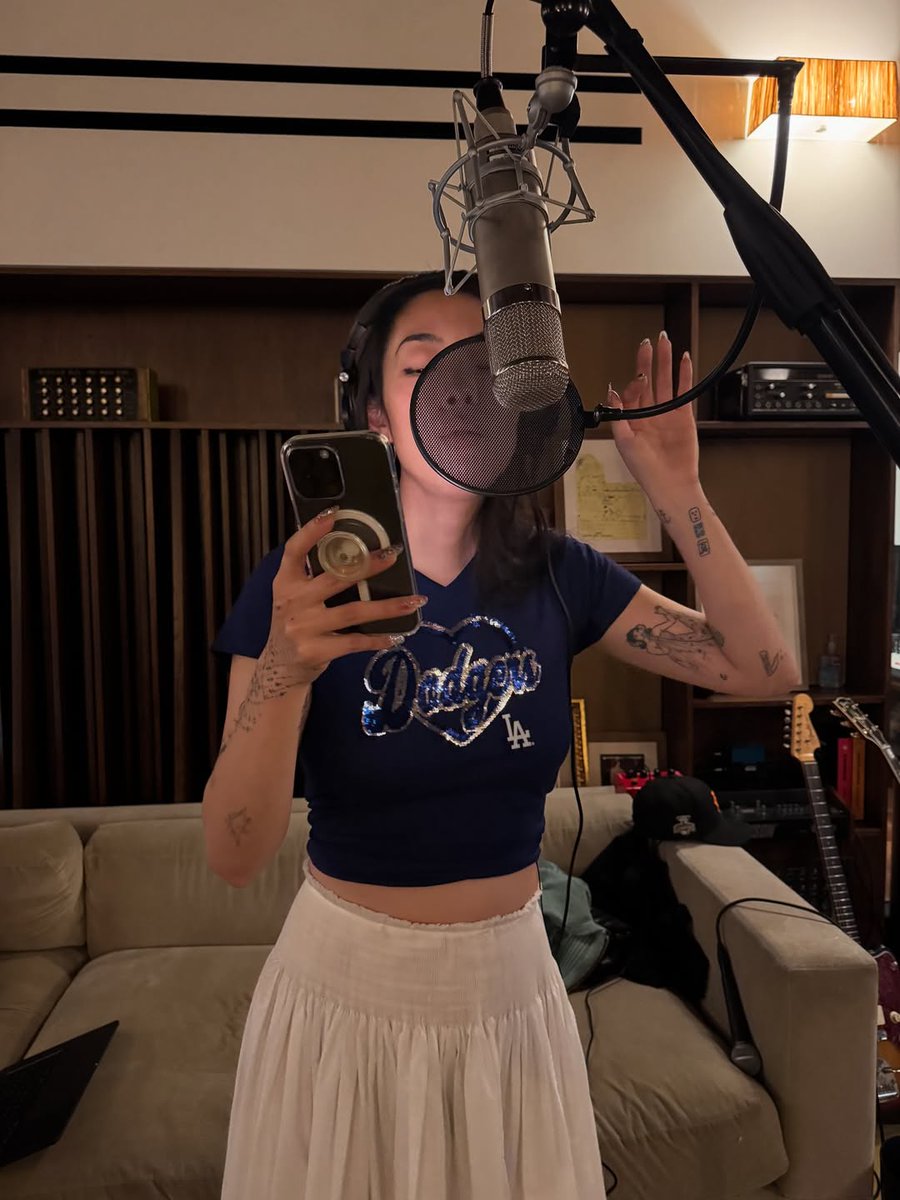 rina sawayama archive tweet media