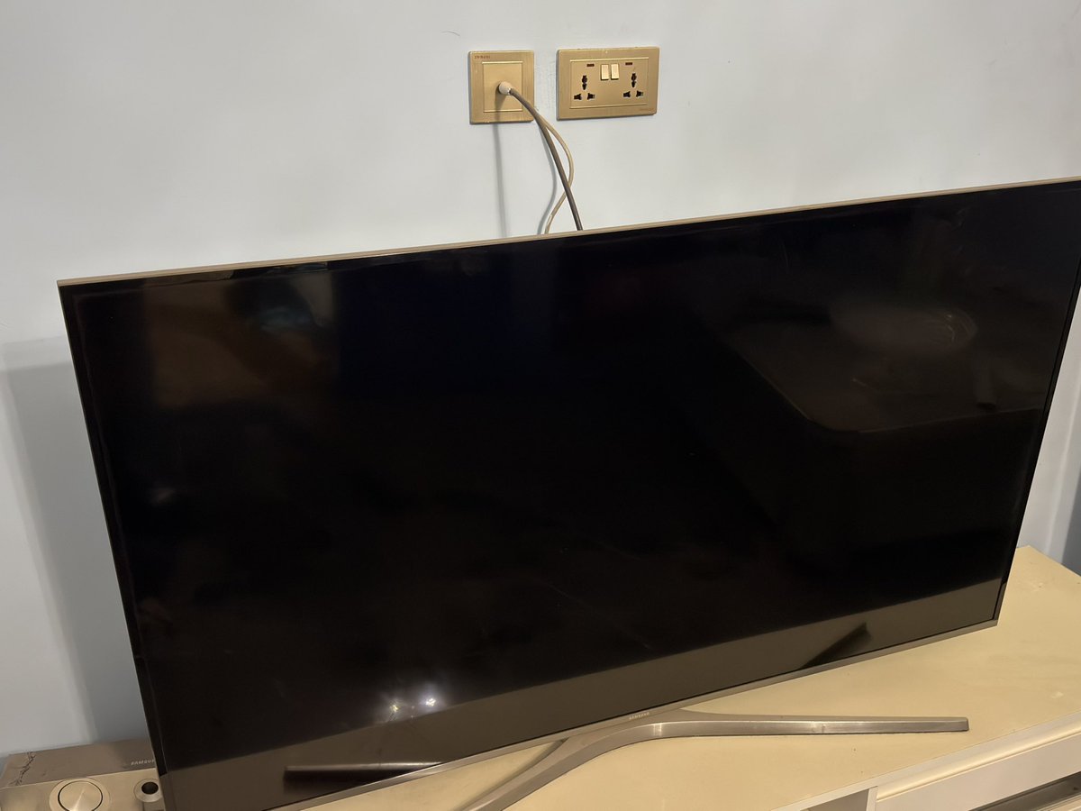 CLINTON 💫 tweet media