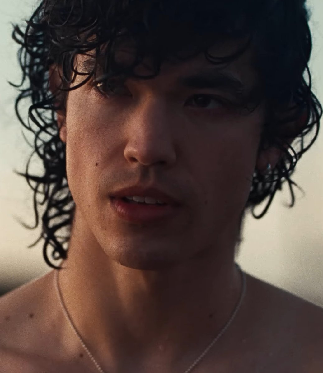 hel 🗡️ tweet media