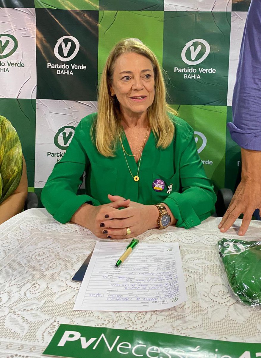 Fabíola agora é verde! Se filiou ao PV.