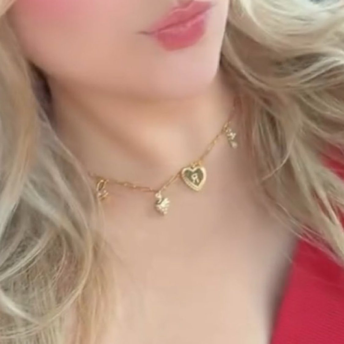 Natalia 🔅 tweet media