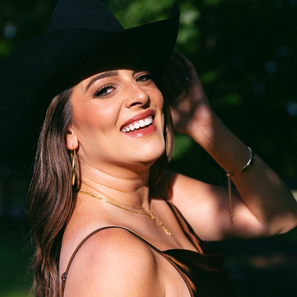 TarynPapa's tweet photo. 🤠 N A S H V I L L E 🤠

SUNDAY APRIL 05
Music Row Rewind Songwriters Round
Live Oak Music Row Nashville at 6:00pm! https://t.co/xLkTKWvGJi