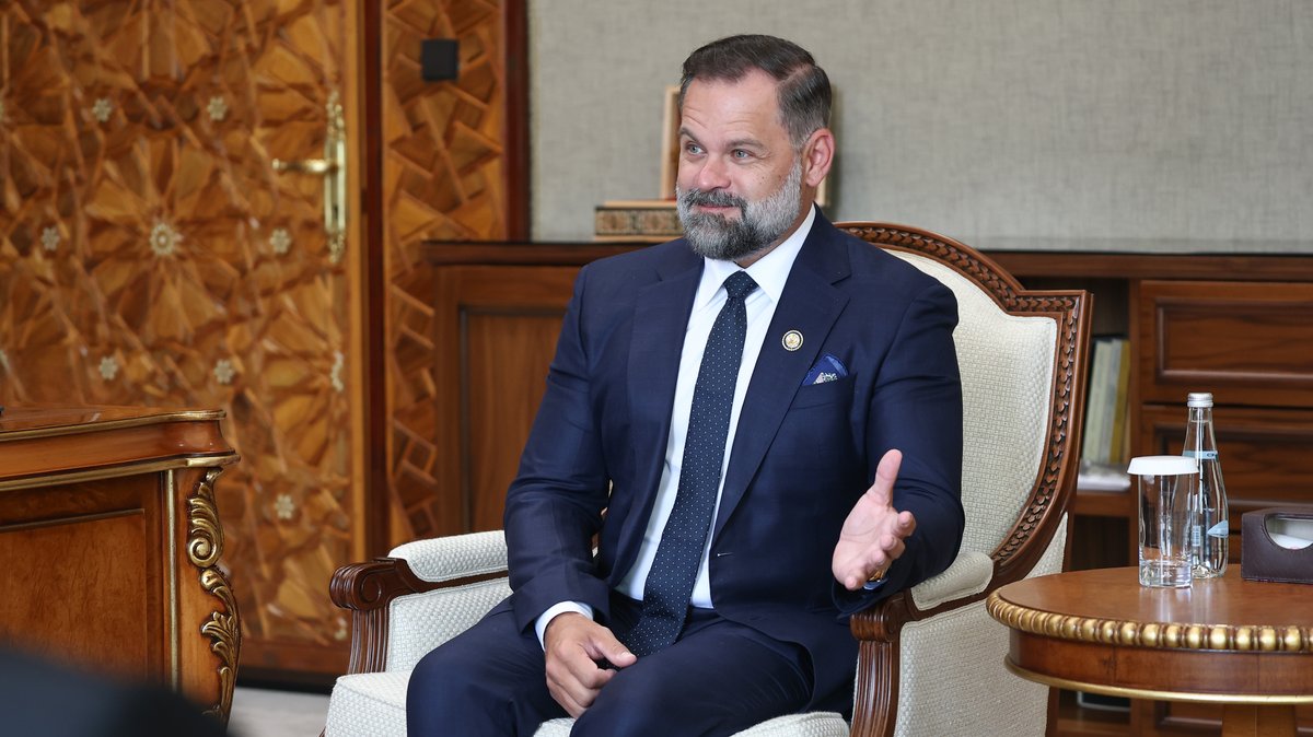 رئاسة الجمهورية العربية السورية tweet media