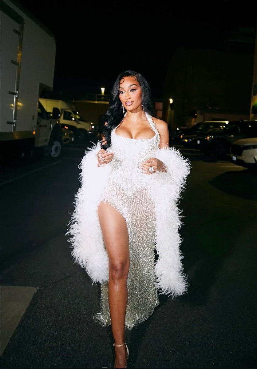 Bodega Baddie tweet media