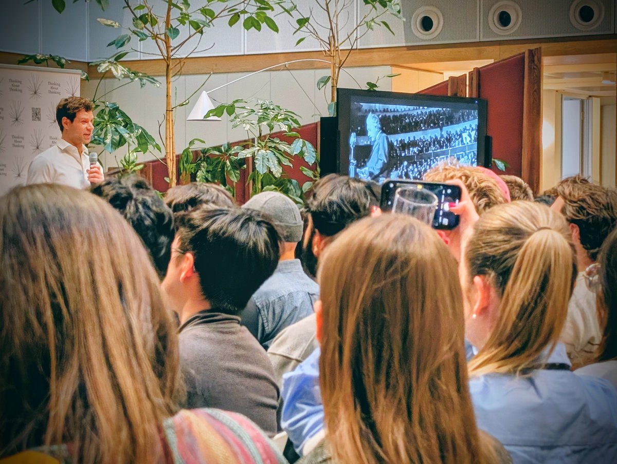 Over <a href="/ARIA_research/">ARIA</a> &amp; <a href="/thought_channel/">Thinking about Thinking</a> AI for Science event 🚀

Thanks <a href="/ClareMaguire/">clare maguire ☆</a> for the invite 🙂