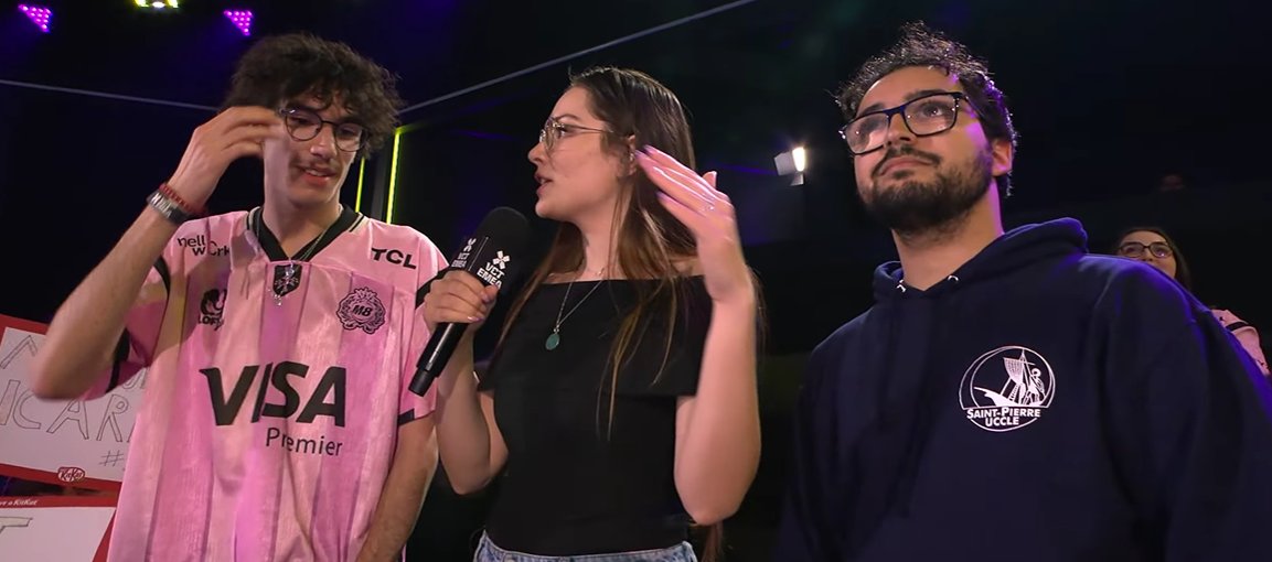 1_Kiwi_3's tweet image. I am the guy in blue hoodie. I don't understand nothing.
#emea #vctemea #stage1