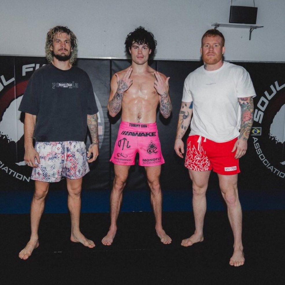 UFC FIFTH ROUND tweet media