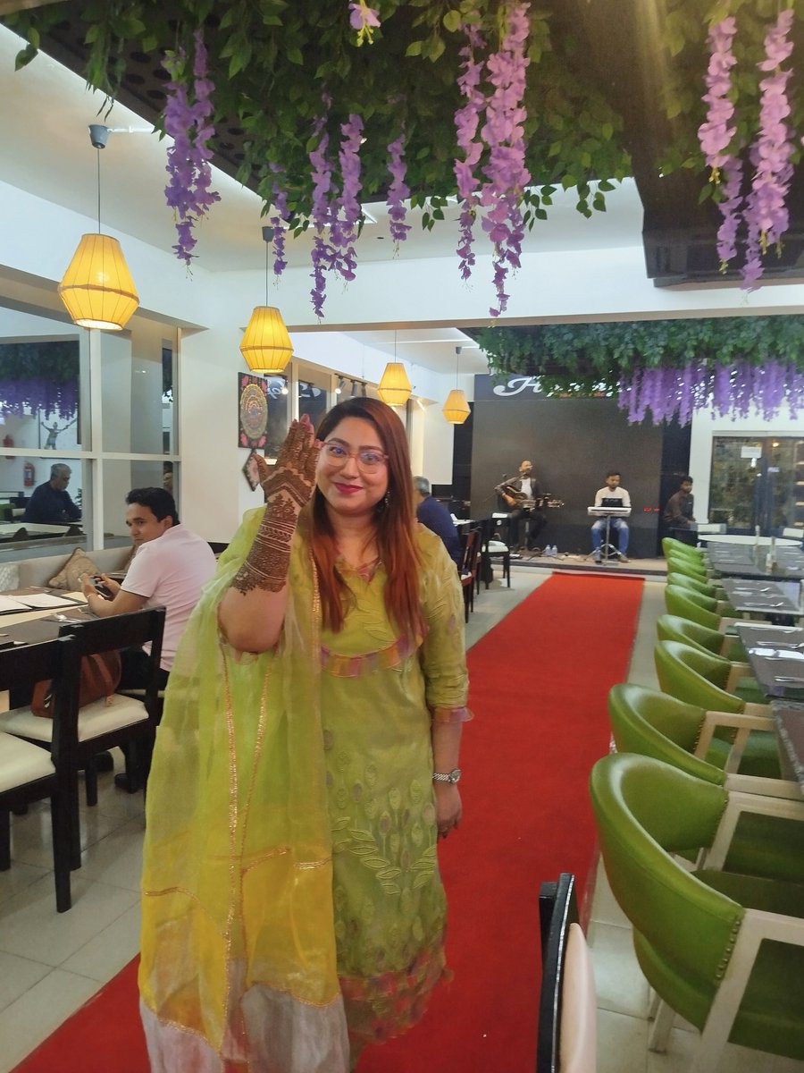 Isponthaurmi9's tweet photo. Trendy Mehendi Designs | Simple Mehendi That Looks Super Expensive | Ispontha Urmi
.
#mehendi #mehndidesign #mehendiart #henna #hennadesign #hennaart #mehendi2026 #trendymehendi #simplemehendi #minimalmehendi #elegantmehendi #luxurymehendi https://t.co/6b4OTS94GX