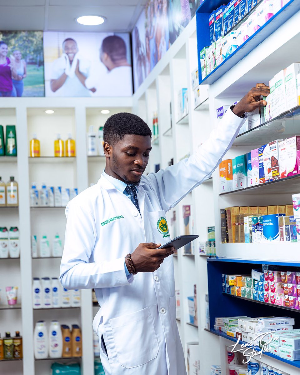 1baahnana's tweet photo. Whether spiritual or physical your anointed pharmacist, I dey active!!!🔥🎉😮‍💨

#whitecoat 
#rx27
#wcc
#pharmacy https://t.co/mxTFgt1MpY