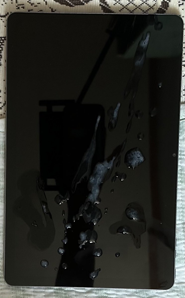 젤크남 tweet media