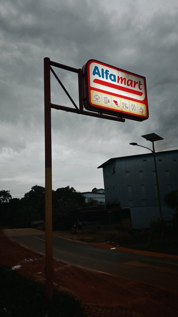 TuanPremierMasbro BONGKERSZ Komplot Terjatuh Bae tweet media