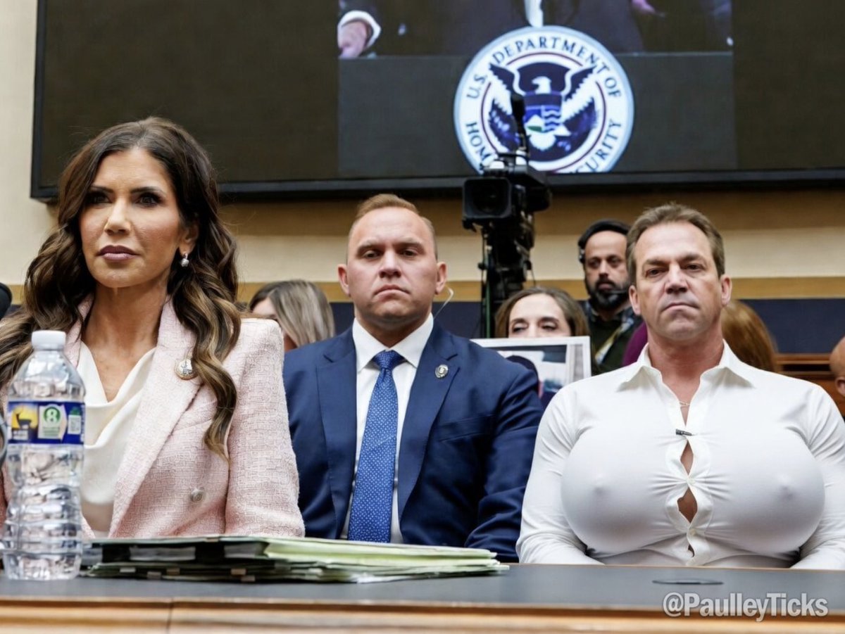 💙 Dr. MemeNstein votes 💙 BLUE 🇺🇸🦅 tweet media