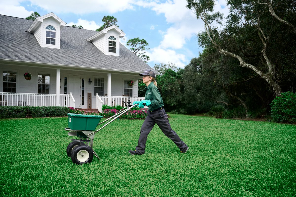 TruGreen tweet media